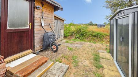 3 bedroom Bungalow for sale in Grove Street, Great Hale, NG34
