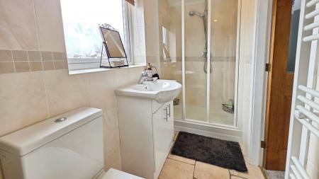 3 bedroom Bungalow for sale in Grove Street, Great Hale, NG34