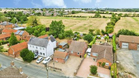 3 bedroom Bungalow for sale in Grove Street, Great Hale, NG34
