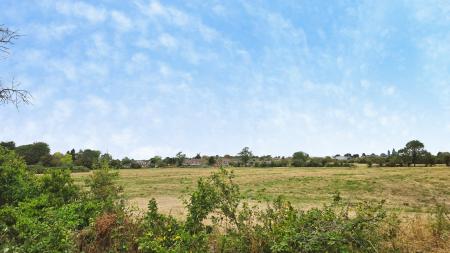 3 bedroom Bungalow for sale in Grove Street, Great Hale, NG34