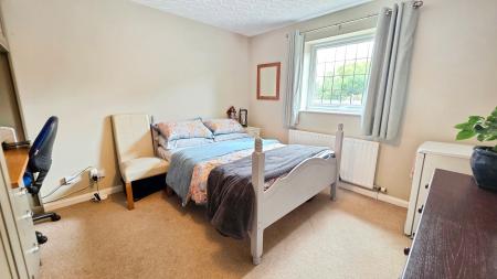 3 bedroom Bungalow for sale in Grove Street, Great Hale, NG34
