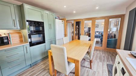 3 bedroom Bungalow for sale in Grove Street, Great Hale, NG34