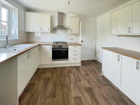 3 bedroom Detached house to let in Houlden Way, Heckington, NG34