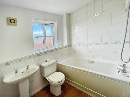 3 bedroom Detached house to let in Houlden Way, Heckington, NG34