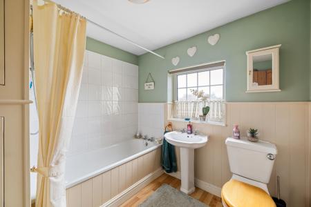 5 bedroom Detached house for sale in High Street, Billinghay, LN4