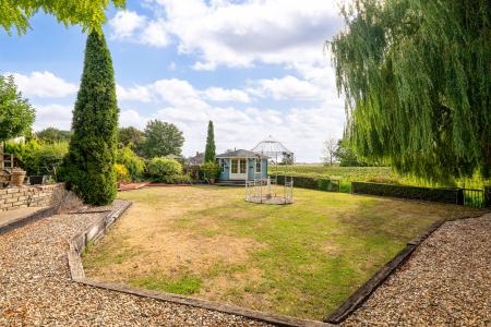 5 bedroom Detached house for sale in High Street, Billinghay, LN4