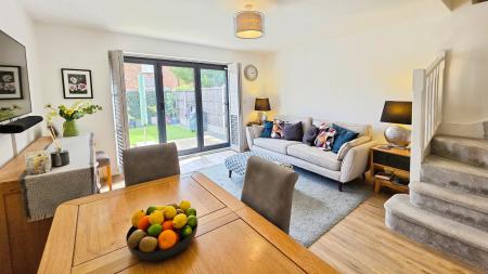 2 bedroom End of terrace house for sale in Handley Street, Sleaford, NG34