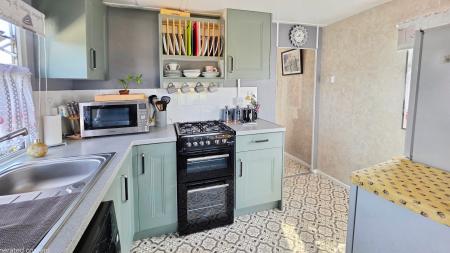 1 bedroom Park home for sale in Braemar Residential Park, Kirkby Green, LN4
