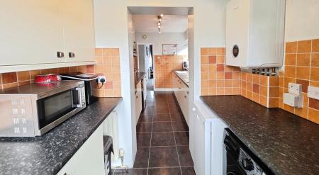 3 bedroom Semi-detached house for sale in North Parade, Sleaford, NG34