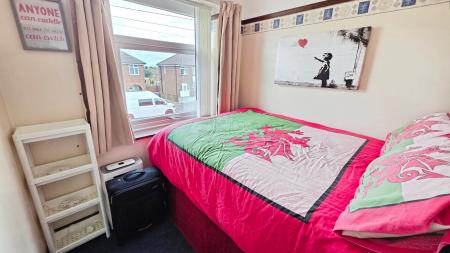 3 bedroom Semi-detached house for sale in North Parade, Sleaford, NG34