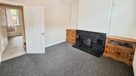 3 bedroom Terraced House for sale in Handley Street, Sleaford, NG34