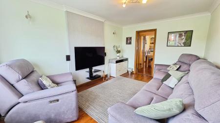 3 bedroom Semi-detached house for sale in York Road, Sleaford, NG34