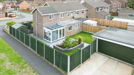 3 bedroom Semi-detached house for sale in York Road, Sleaford, NG34