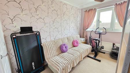 3 bedroom Semi-detached house for sale in York Road, Sleaford, NG34