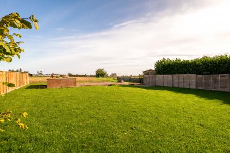 3 bedroom Detached bungalow for sale in Fen Road, Little Hale, NG34