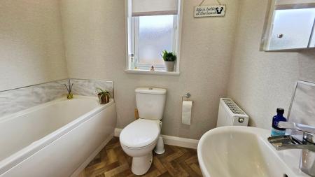 2 bedroom Park home for sale in Lindum Park, Ruskington, NG34