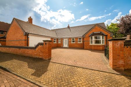 Cheviot Close, Quarrington, NG34