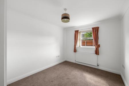 4 bedroom Bungalow to let in Cheviot Close, Quarrington, NG34