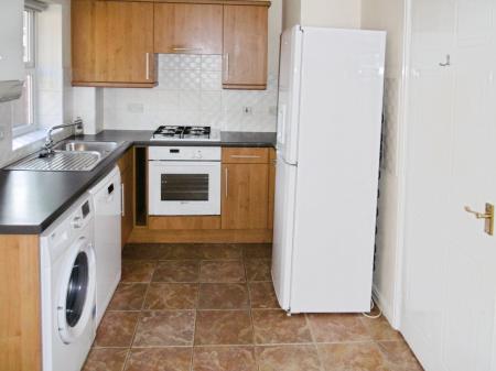 2 bedroom Terraced House to let in Victory Way, Sleaford, NG34