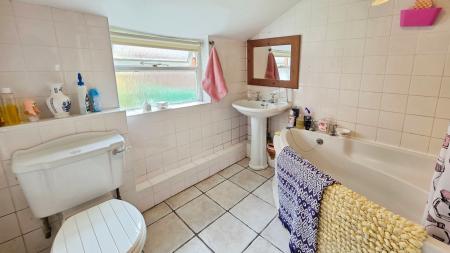 3 bedroom Semi-detached house for sale in Church Lane, Anwick, NG34