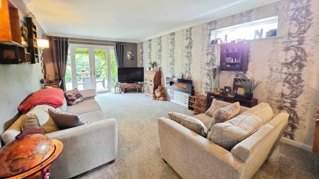 3 bedroom Detached bungalow for sale in High Street, Great Hale, NG34