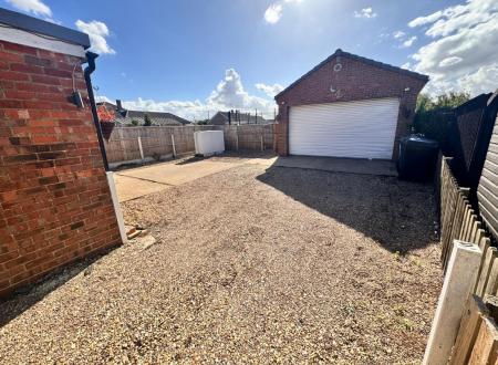 3 bedroom Semi-detached bungalow for sale in High Street, Billinghay, LN4