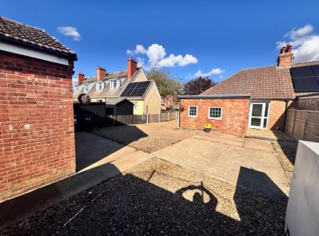 3 bedroom Semi-detached bungalow for sale in High Street, Billinghay, LN4