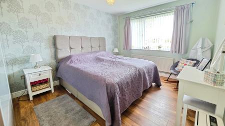 4 bedroom Bungalow for sale in St Clements Road, Ruskington, NG34