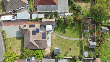 4 bedroom Bungalow for sale in St Clements Road, Ruskington, NG34