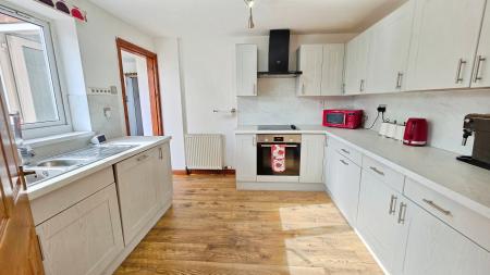3 bedroom Detached house for sale in High Street, Billinghay, LN4