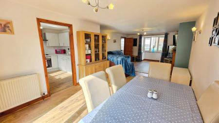 3 bedroom Detached house for sale in High Street, Billinghay, LN4