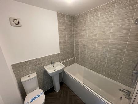 2 bedroom Semi-detached house to let in Whittle Road, Holdingham, NG34
