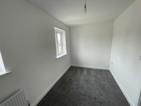 2 bedroom Semi-detached house to let in Whittle Road, Holdingham, NG34