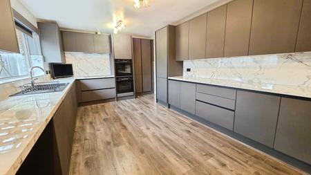 3 bedroom Detached house for sale in The Lea, Leasingham, NG34