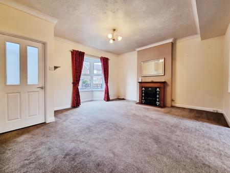 2 bedroom Terraced House for sale in West Banks, Sleaford, NG34