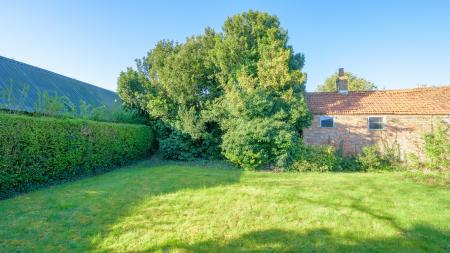 3 bedroom Terraced House for sale in Hamilton Road, Alford, LN13