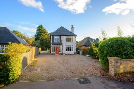 5 bedroom Detached house for sale in Horncastle Road, Woodhall Spa, LN10