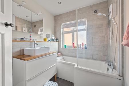 4 bedroom Semi-detached house for sale in Langton Hill, Horncastle, LN9