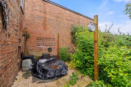 6 bedroom End of terrace house for sale in North Street, Horncastle, LN9