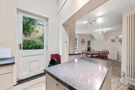 6 bedroom End of terrace house for sale in North Street, Horncastle, LN9