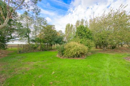 5 bedroom Detached house for sale in Poppy Pole Lane, Stickford, PE22