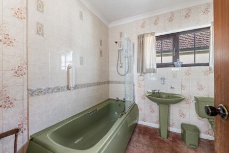 5 bedroom Detached house for sale in Poppy Pole Lane, Stickford, PE22