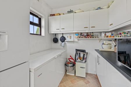 5 bedroom Detached house for sale in Poppy Pole Lane, Stickford, PE22