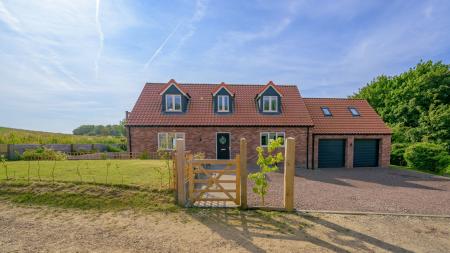 4 bedroom Detached house for sale in School Lane, East Keal, PE23