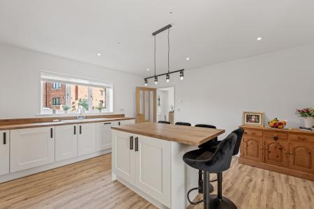 4 bedroom Detached house for sale in School Lane, East Keal, PE23