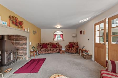 4 bedroom Detached house for sale in Sloothby, Alford, LN13