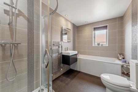 4 bedroom Detached house for sale in Sloothby, Alford, LN13