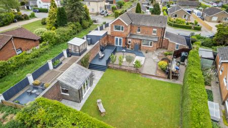 4 bedroom Detached house for sale in Station Road, Willoughby, LN13