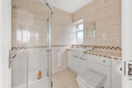 4 bedroom Detached house for sale in Station Road, Willoughby, LN13