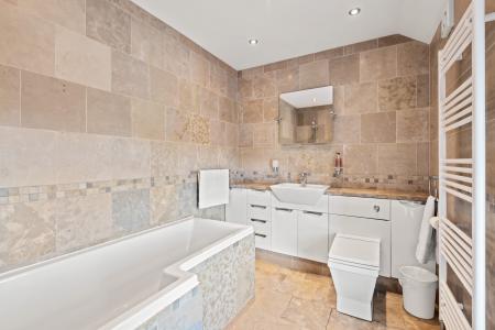 4 bedroom Detached house for sale in Station Road, Willoughby, LN13